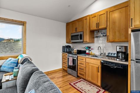 6575 NE Elliott Circle Corvallis OR 97330