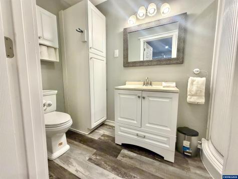 204 N 3rd Street Jefferson OR 97352