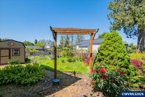 204 N 3rd Street Jefferson OR 97352