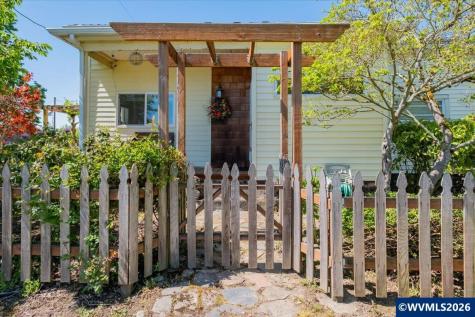 204 N 3rd Street Jefferson OR 97352