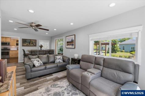 204 N 3rd Street Jefferson OR 97352