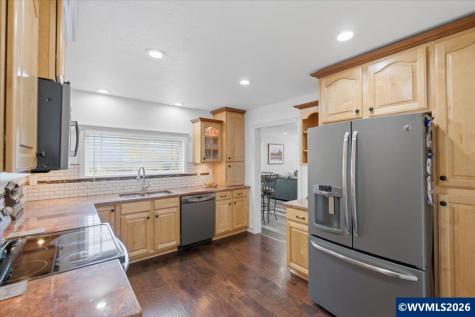 204 N 3rd Street Jefferson OR 97352