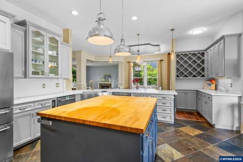 3355 Huckleberry Court S Salem OR 97302