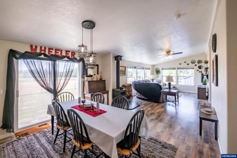 7570 Olney Street SE Salem OR 97317