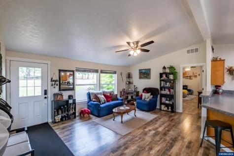7570 Olney Street SE Salem OR 97317