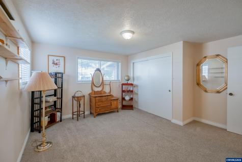474 E Clackamas Circle Woodburn OR 97071