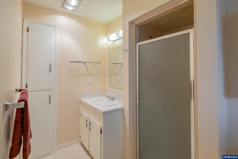 474 E Clackamas Circle Woodburn OR 97071