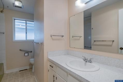 474 E Clackamas Circle Woodburn OR 97071