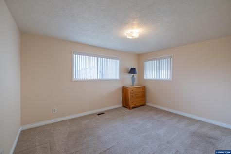 474 E Clackamas Circle Woodburn OR 97071