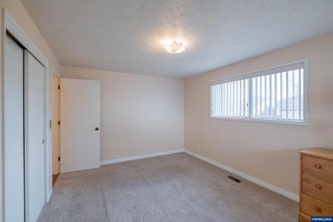 474 E Clackamas Circle Woodburn OR 97071