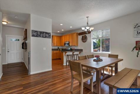 1305 Glacier View Street SE Salem OR 97317
