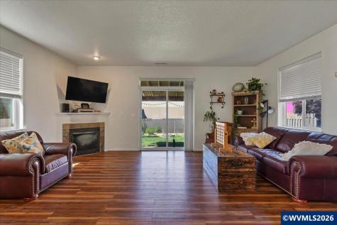 1305 Glacier View Street SE Salem OR 97317