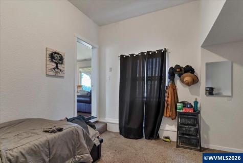 1305 Glacier View Street SE Salem OR 97317