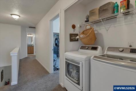 1305 Glacier View Street SE Salem OR 97317