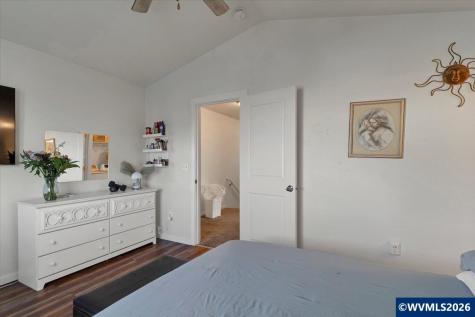 1305 Glacier View Street SE Salem OR 97317