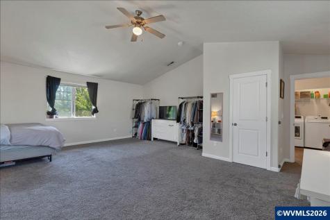 1305 Glacier View Street SE Salem OR 97317