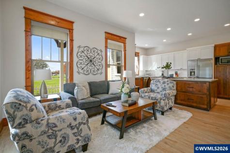 46 Walnut Street Independence OR 97351