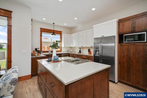 46 Walnut Street Independence OR 97351