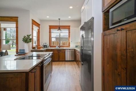 46 Walnut Street Independence OR 97351