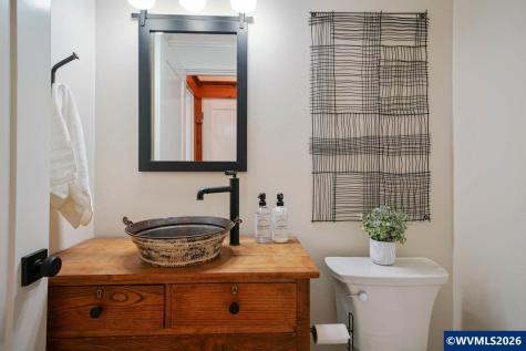 46 Walnut Street Independence OR 97351
