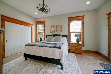 46 Walnut Street Independence OR 97351
