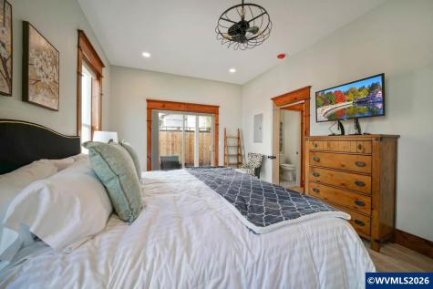46 Walnut Street Independence OR 97351