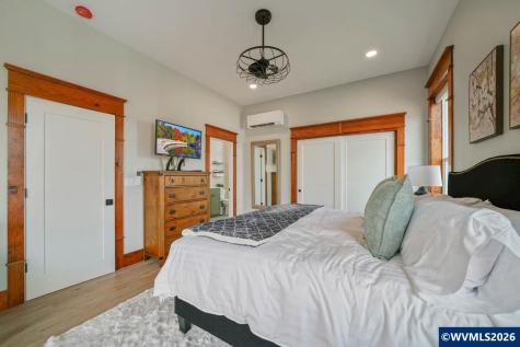46 Walnut Street Independence OR 97351