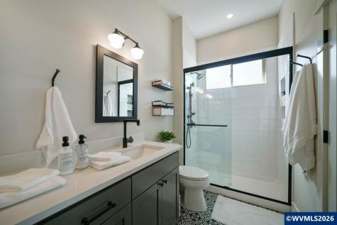 46 Walnut Street Independence OR 97351