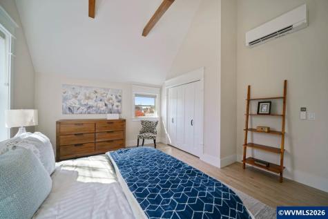46 Walnut Street Independence OR 97351