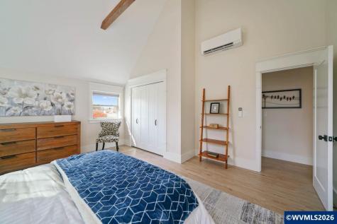 46 Walnut Street Independence OR 97351