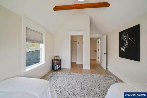 46 Walnut Street Independence OR 97351