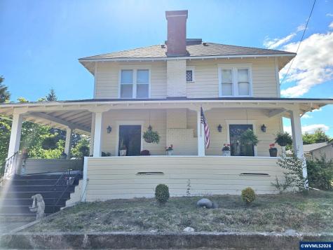 329 S 1st Avenue Mill City OR 97360