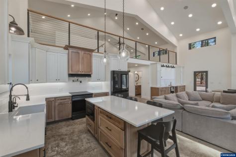 2507 Rohlfing Circle La Pine OR 97739