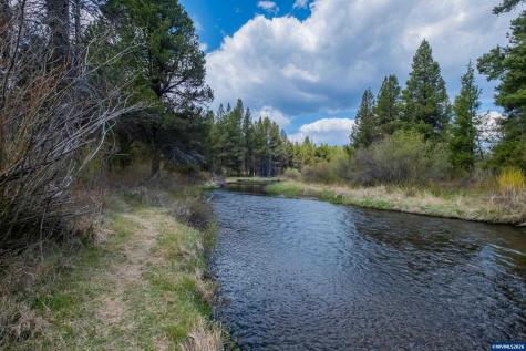 2507 Rohlfing Circle La Pine OR 97739