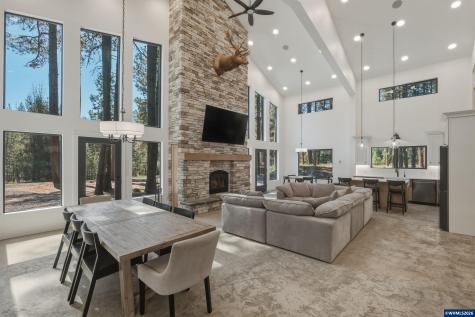 2507 Rohlfing Circle La Pine OR 97739