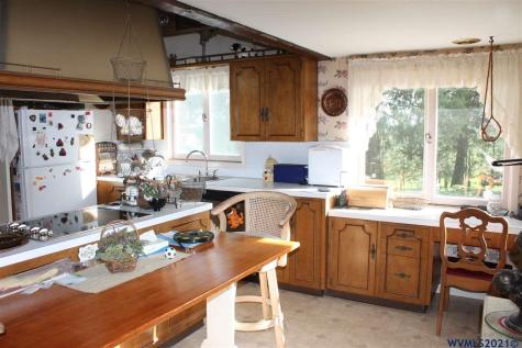 20275 NW Bishop Scott Road Yamhill OR 97148