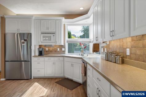 4890 Chauncey Street SE Salem OR 97302-1892