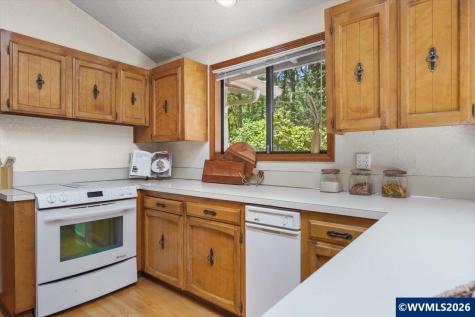 3519 NW Robin Place Corvallis OR 97330