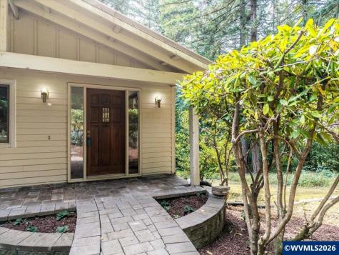 3519 NW Robin Place Corvallis OR 97330