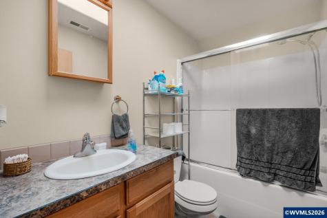 43288 Rodgers Mountain Lp Scio OR 97374-0000