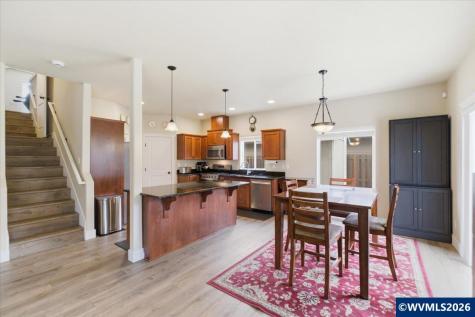 2112 Equestrian Lp S Salem OR 97302