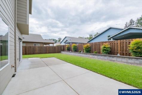 2112 Equestrian Lp S Salem OR 97302