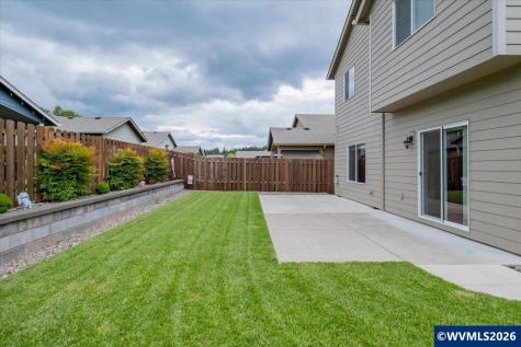 2112 Equestrian Lp S Salem OR 97302
