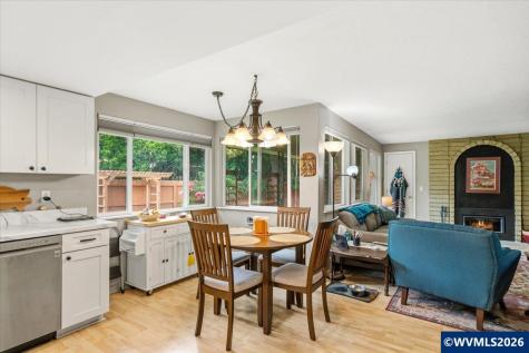 806 Nightingale Court NE Keizer OR 97303