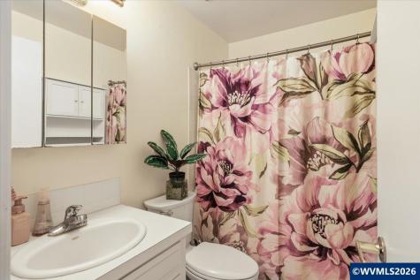806 Nightingale Court NE Keizer OR 97303