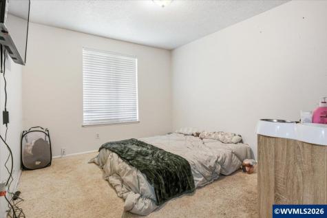 806 Nightingale Court NE Keizer OR 97303