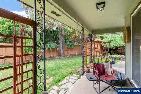 806 Nightingale Court NE Keizer OR 97303