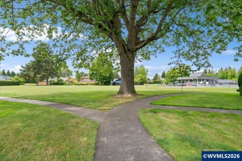 806 Nightingale Court NE Keizer OR 97303