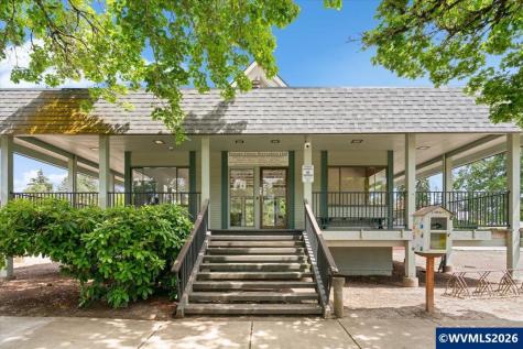 806 Nightingale Court NE Keizer OR 97303