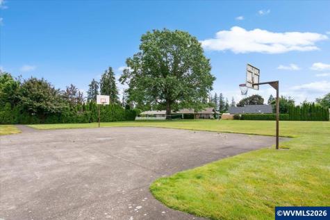 806 Nightingale Court NE Keizer OR 97303